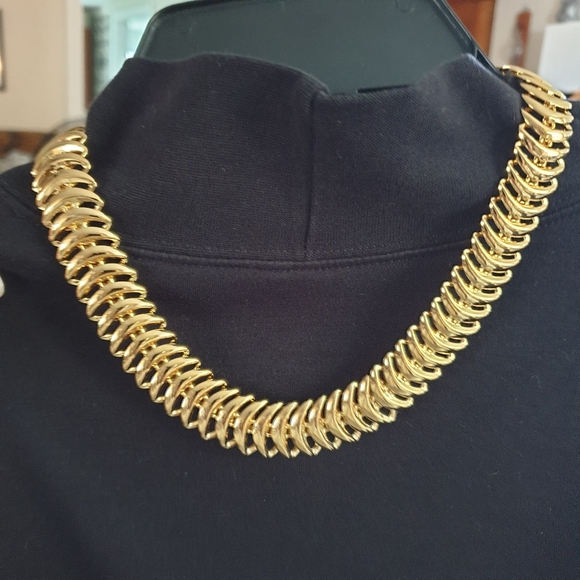 Necklace & Bracelet Gold-tone Metal NWOT/NIB - Picture 10 of 15